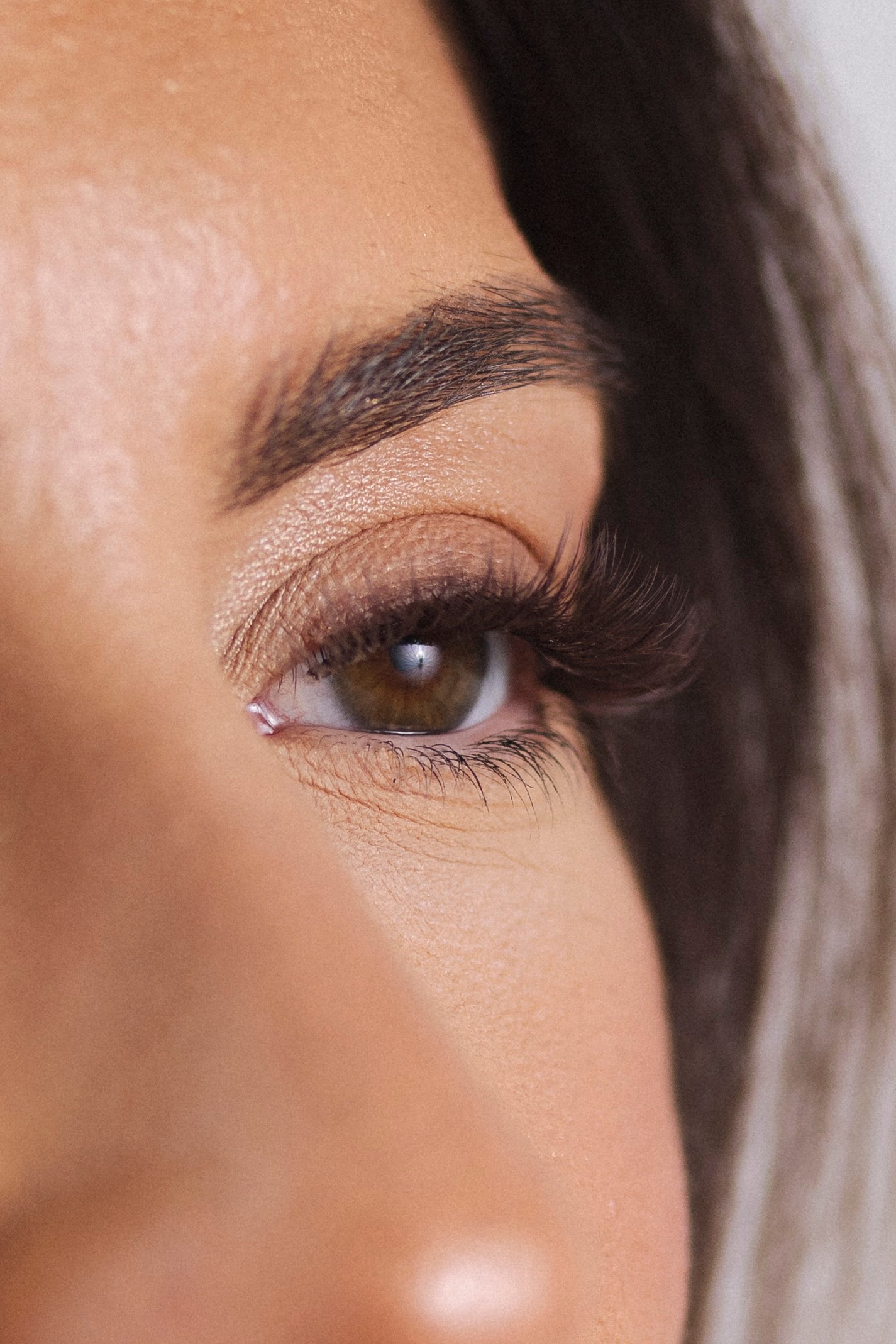 The Victoria Pre-Glued DIY Press-On Lashes