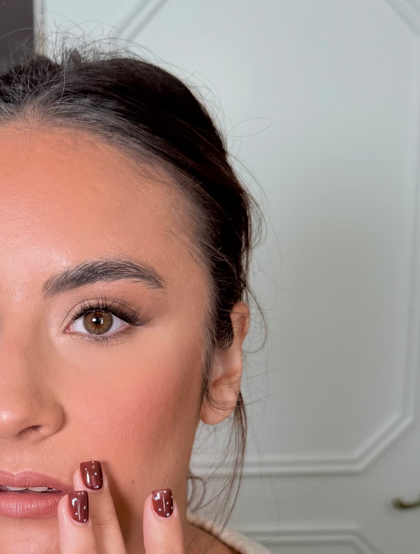 The Cassidy Pre-Glued DIY Press-On Lashes